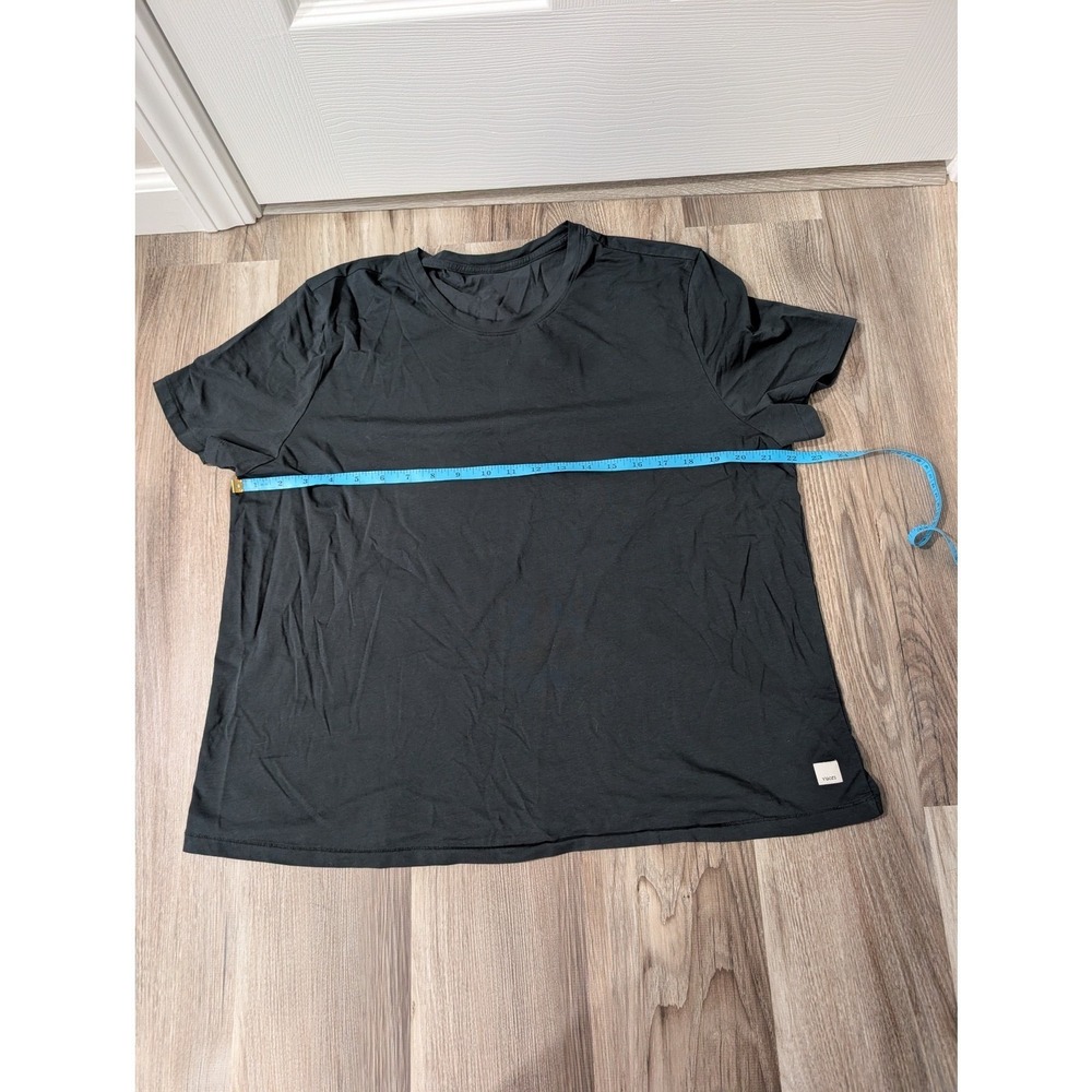 Vuori, Women's XL, Short Sleeve Feather Classic Tee, Washed Black, Athleisure